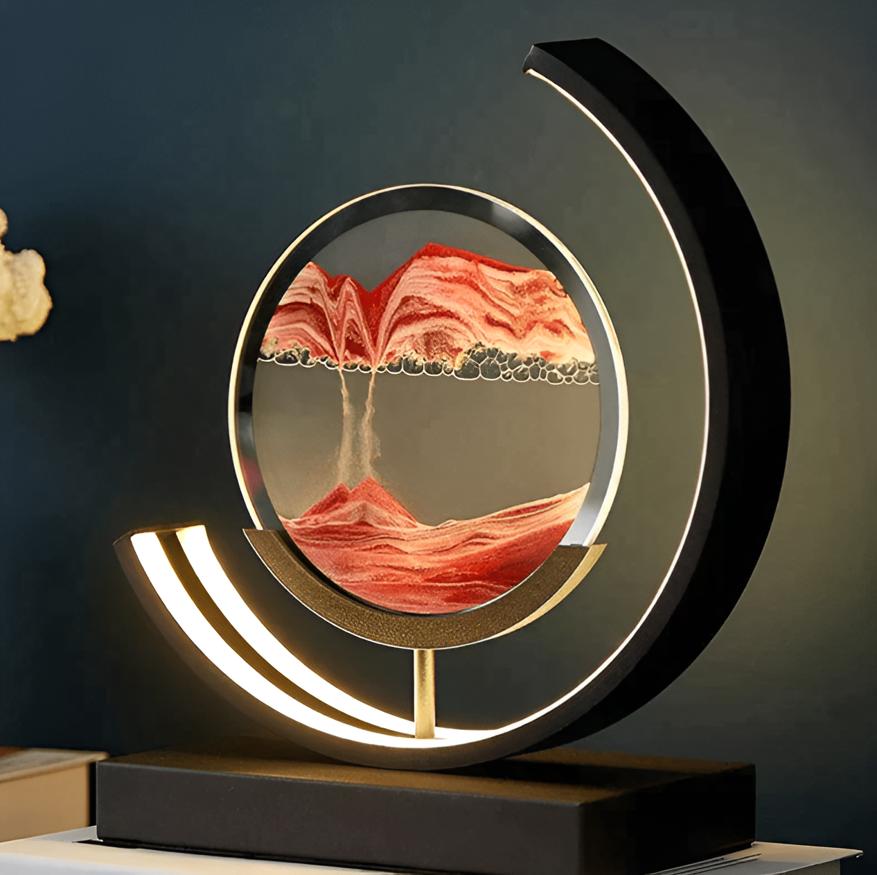 Minimalistische Lampe mit warmer Atmosphäre